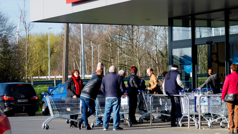 Κορωνοϊός: Καταστήματα στην Ιρλανδία ανοίγουν αποκλειστικά για τους ηλικιωμένους κάποια ώρα την ημέρα